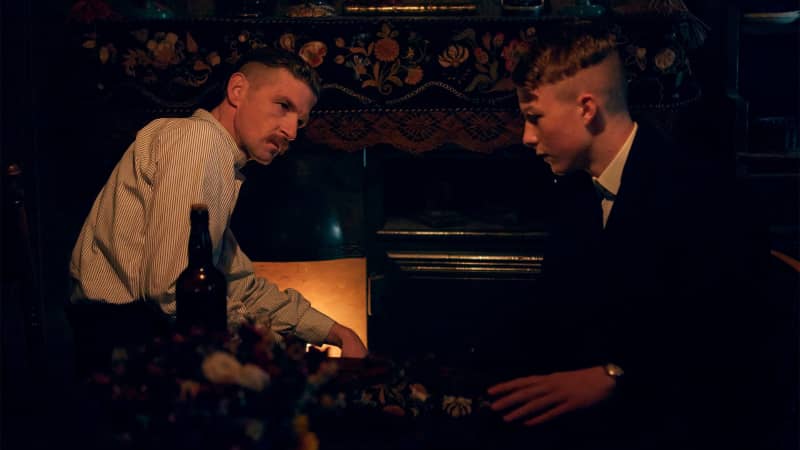 Острые козырьки 2 сезон 2 серия